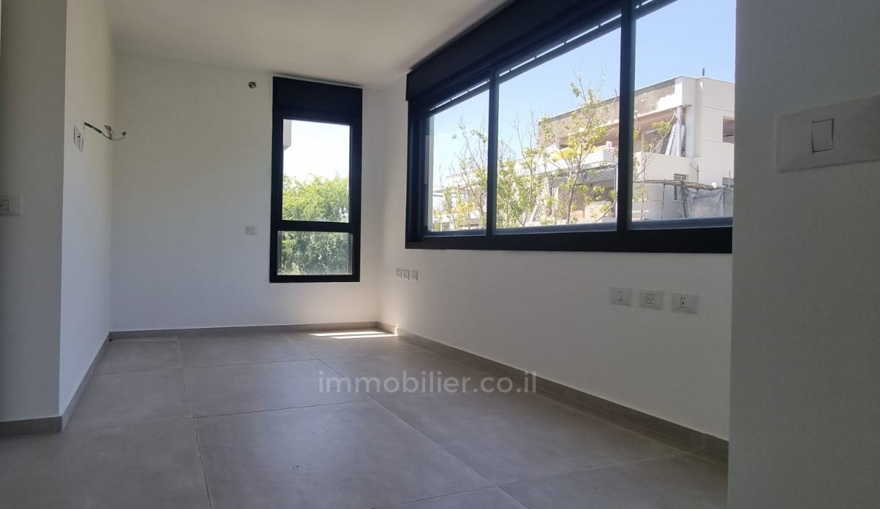 Duplex 3 cômodos Tel Aviv Região marítima 813-IBL-3