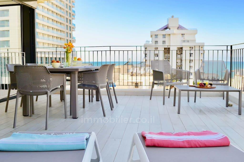 Cobertura 4 cômodos Tel Aviv Kerem Hatemanim 828-IBL-100