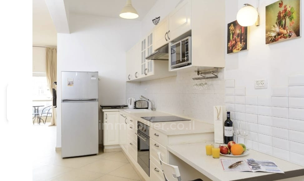 Apartamento 3 cômodos Tel Aviv tel aviv north 828-IBL-107