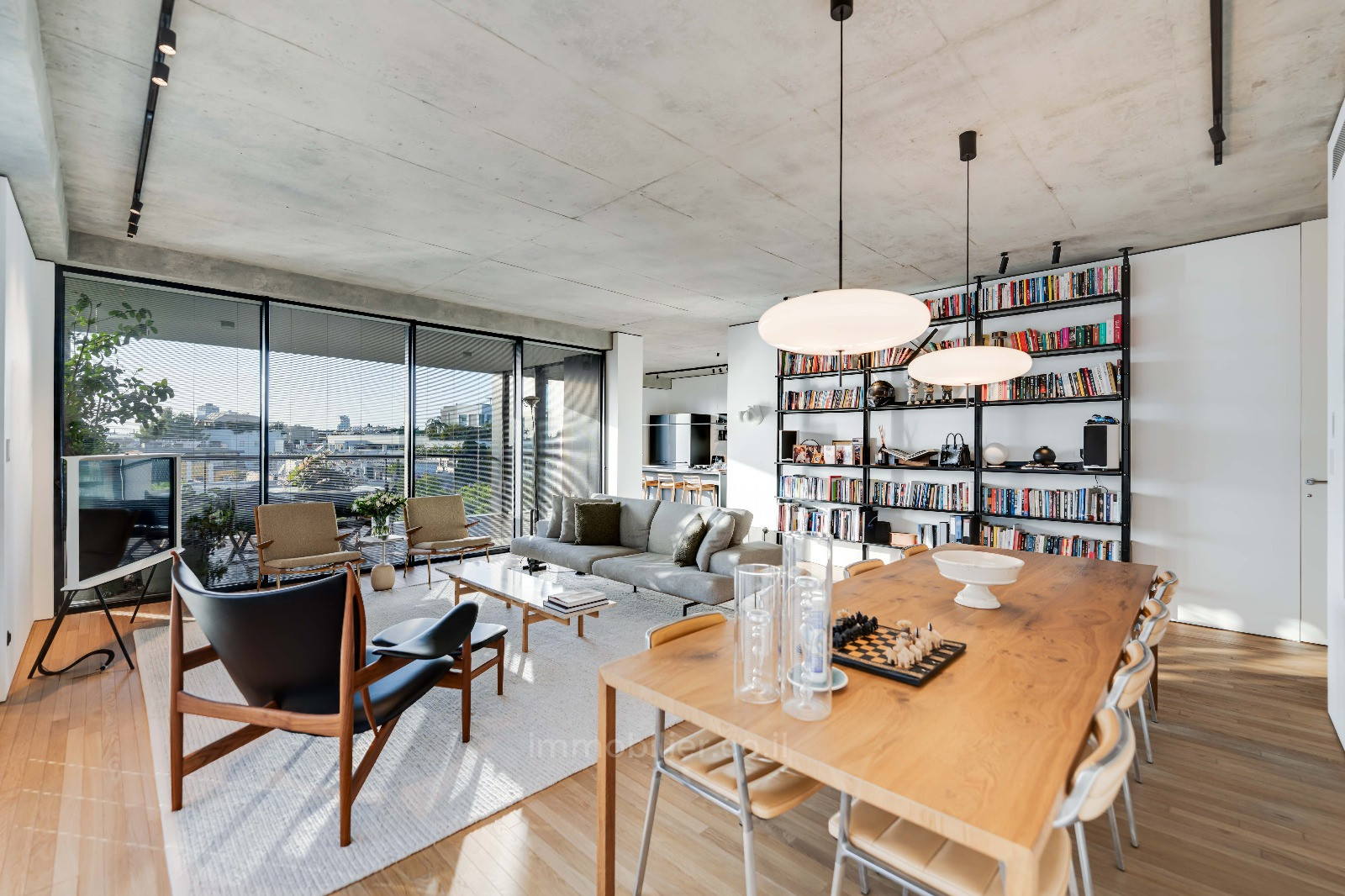 Apartamento 4 cômodos Tel Aviv Rothshild 828-IBL-96