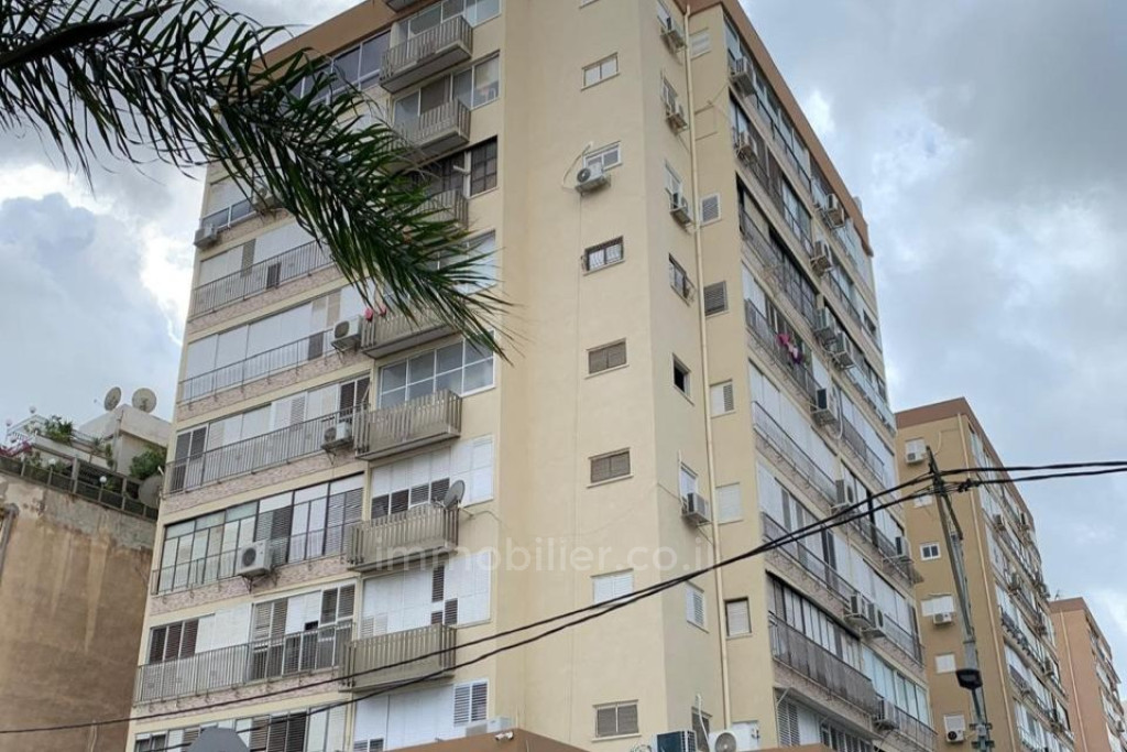 Apartamento 4 cômodos Bat yam Bat yam 828-IBL-99