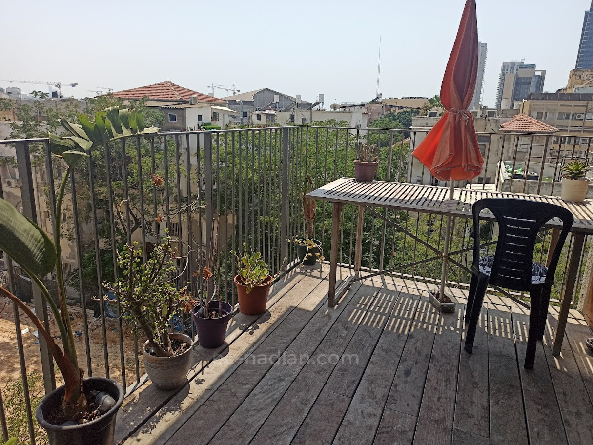 Apartamento 3 cômodos  Tel Aviv Levontin 83-IBL-2537