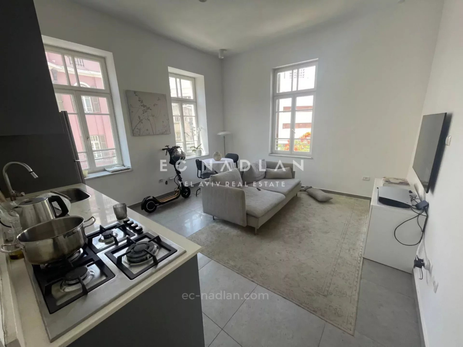 Apartamento 3 cômodos  Tel Aviv Nahalat binyamin 83-IBL-2540