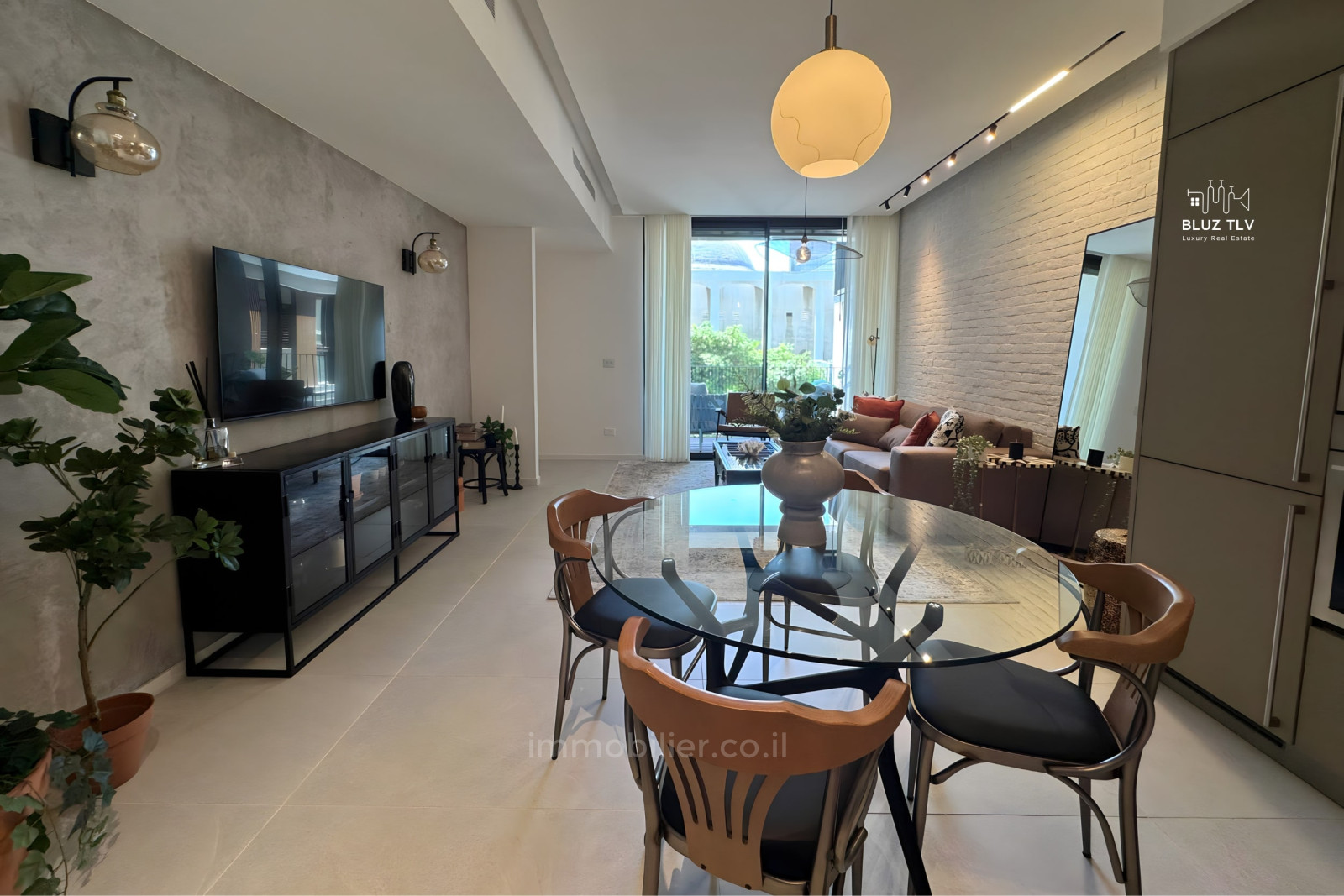 Apartamento 2 cômodos Tel Aviv Centro da cidade 833-IBL-15