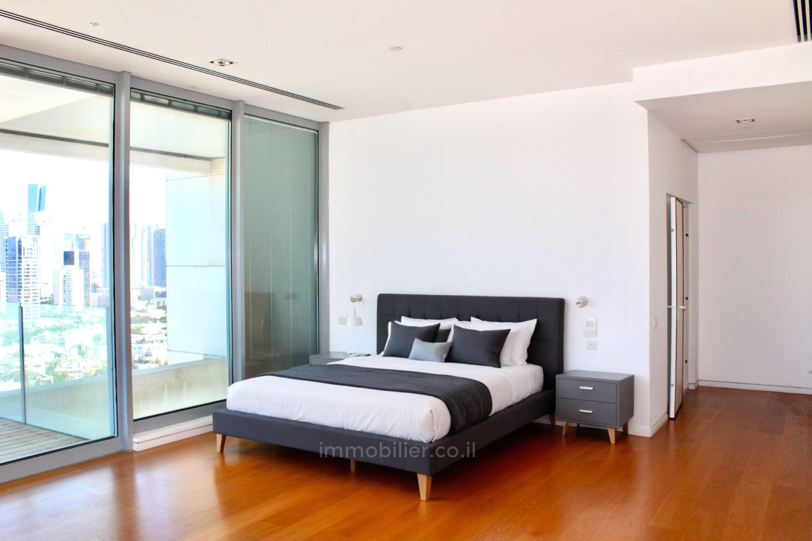 Apartamento 6.5 cômodos Tel Aviv tel aviv 833-IBL-3