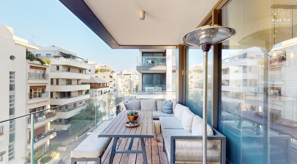 Apartamento 3 cômodos Tel Aviv Primeira linha de mar 833-IBL-6